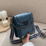 Bag Women's 2021 New Korean Style Retro Heart-Shaped Lock Mobile Phone Women's Bag Studded Shoulder Bag Women's Messenger Bag